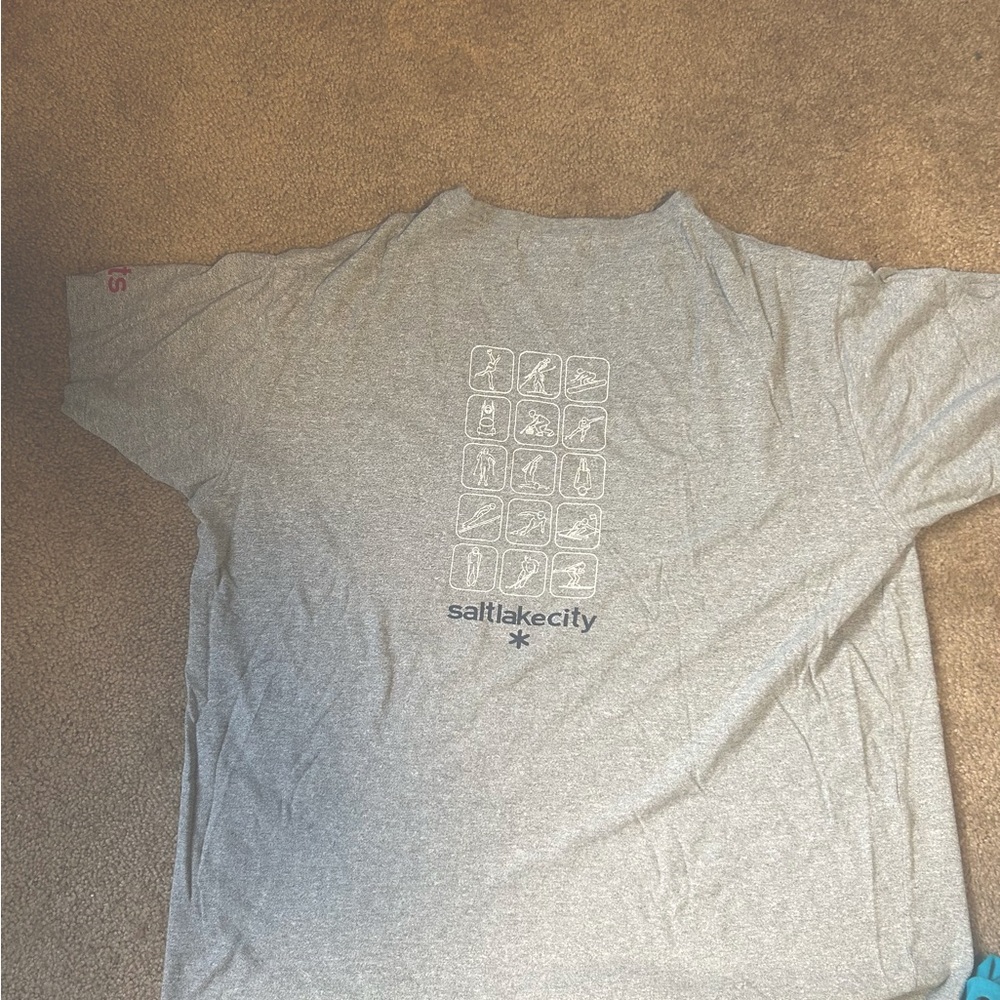 Vintage Roots Official Outfitter 2002 U.S Olympic Team t-shirt. Size XXL